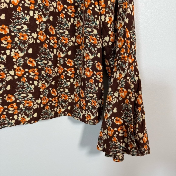 NWT ASOS Y.A.S. Olima floral print flared sleeve top in brown peplum sleeve M - Picture 7 of 11